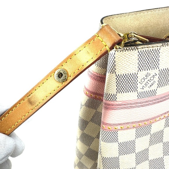 LOUIS VUITTON White Damier Shoulder Bag - Picture 7 of 15